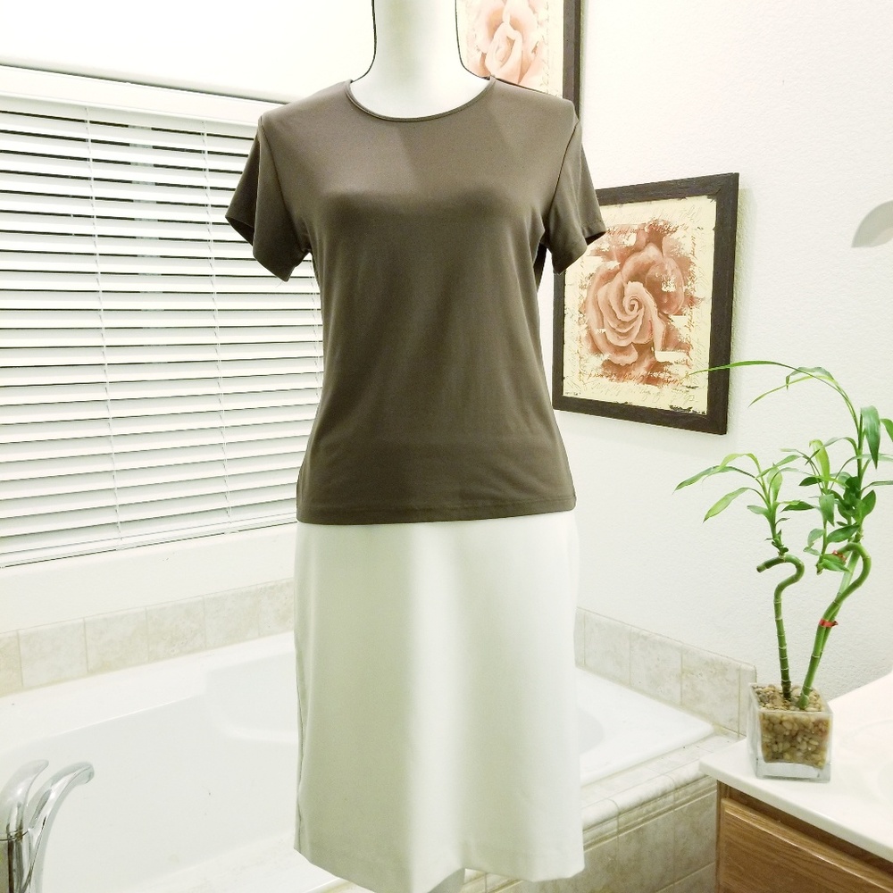 ⭐️3/$15⭐️ Blouse Sz L & Cream Skirt Sz 8 Bundle